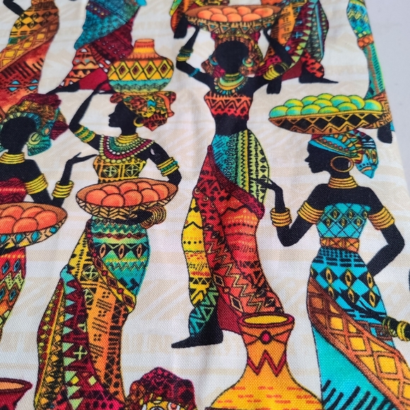 Timeless Treasures Fabrics of SoHo Kenta-C Beautiful Women & Woven Baskets Sew - Picture 8 of 16